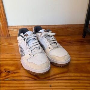 PUMA Slipstream G Sustainability Golf Shoes - White and Cool Grey